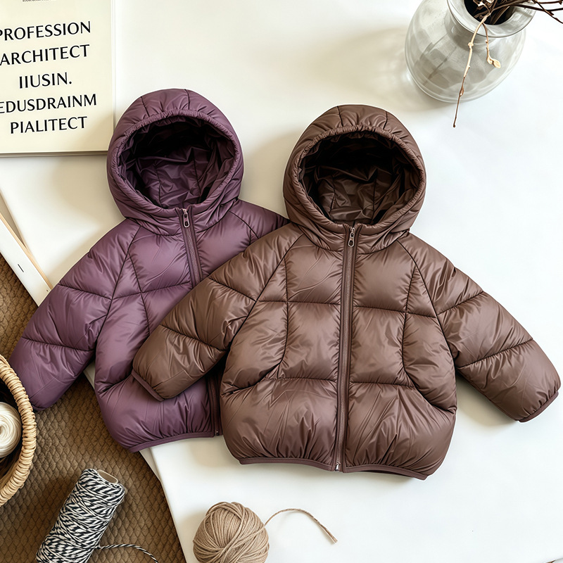Ropa de algodón invierno 2026 nueva ropa de algodón ligera de invierno gruesa de aire exterior corto abrigo de invierno infantil image 3