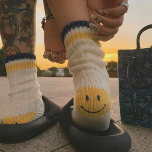 ƽ��ͺ�ë�����ЦĘ�_�������ϵ���bƴɫ�l�y��Ů��Ͳ�m�ӳ��m
