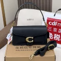 Black/gold label