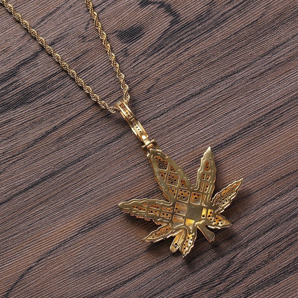 Zirconia Maple Leaf Pendant Necklace Full Diamond Cuban Chain_voghion.com