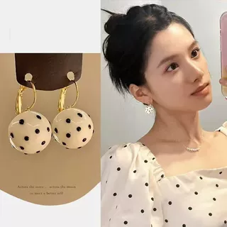 轻奢冷淡风黑白波点圆球耳坠小众设计高级感简约网红新款耳环耳饰