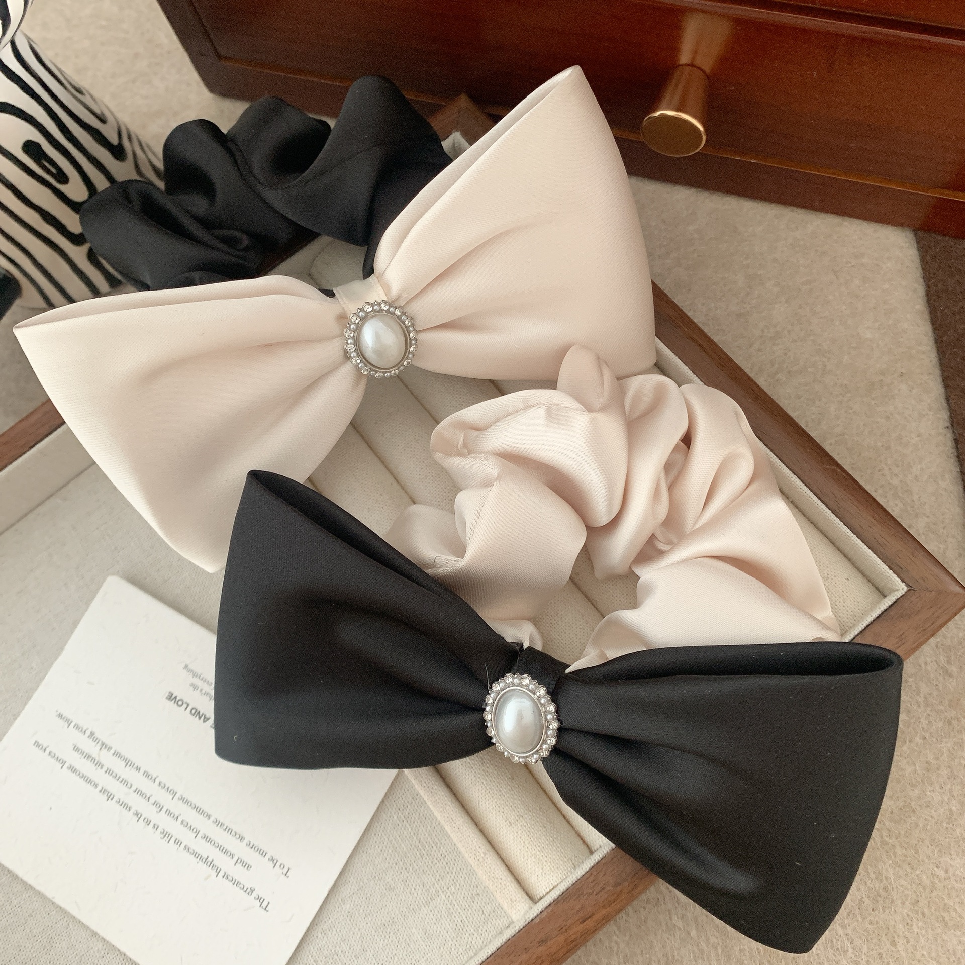 Women's Sweet Simple Style Bow Knot Cloth Hair Tie display picture 4