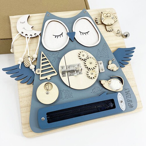 Children's hexahedral multifunctional Montessori busy board in the morning classroom with fun training mechanism to unlock educational toys