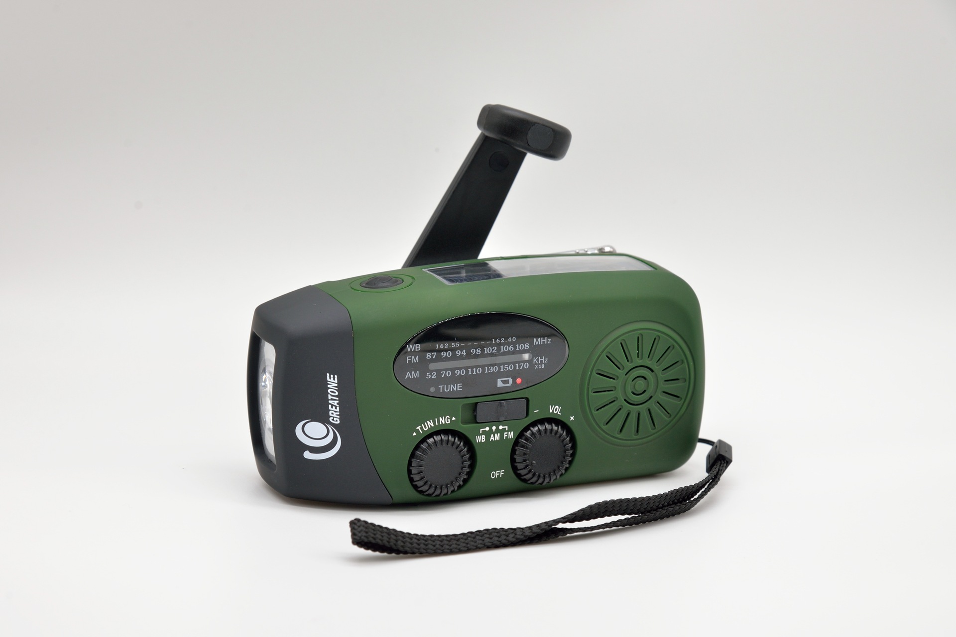 Buy quality Hand Crank Solar Rechargeable Radio Mini Emergency Radio