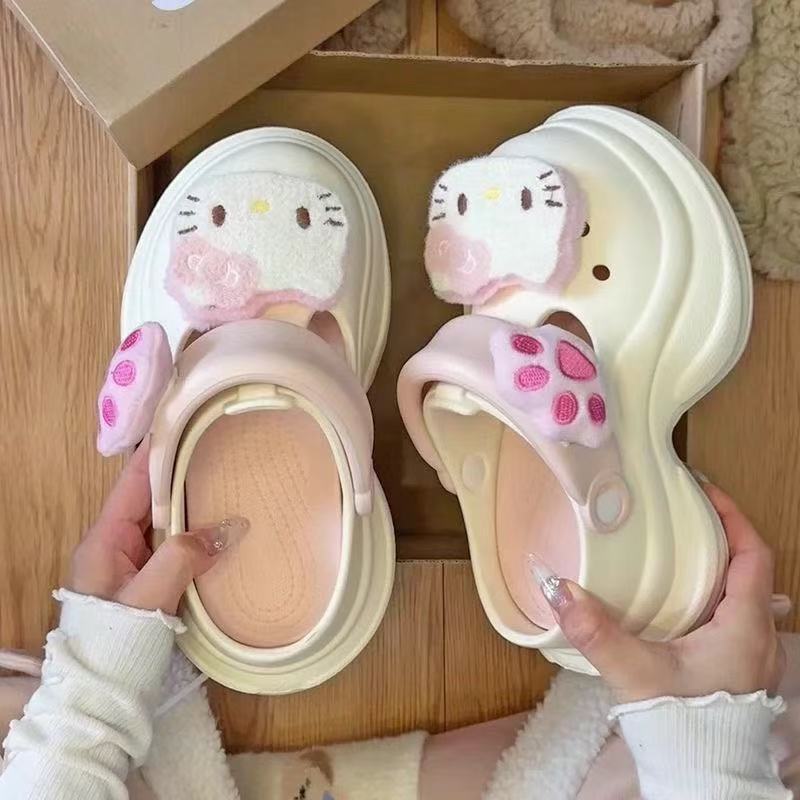 Kt Cat Sweet Cartoon Outerwear Croc Shoes Women's 2025 Spring and Summer New Cute Girls Easiest for Match Beach Sandals and Slippers