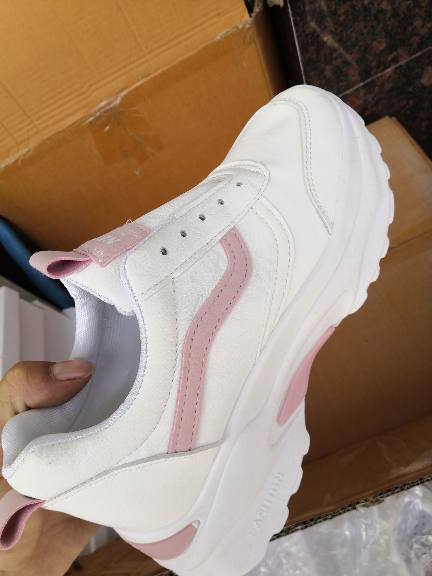 Chaussures en cuir Chaussures de tennis Baskets Semelle en caoutchouc Mesh Chaussures légères_voghion.com