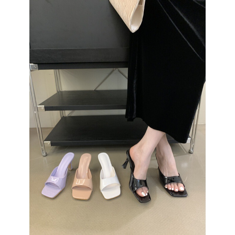 2025 Spring and Autumn New Fashionable Patent Leather High Heel Sandals Thin Heel Square Toe Open Toe Outerwear Slippers 2025 Spring and Autumn New Fashionable Patent Leather High Heel Sandals Thin Heel Square Toe Open Toe Outerwear Slippers
