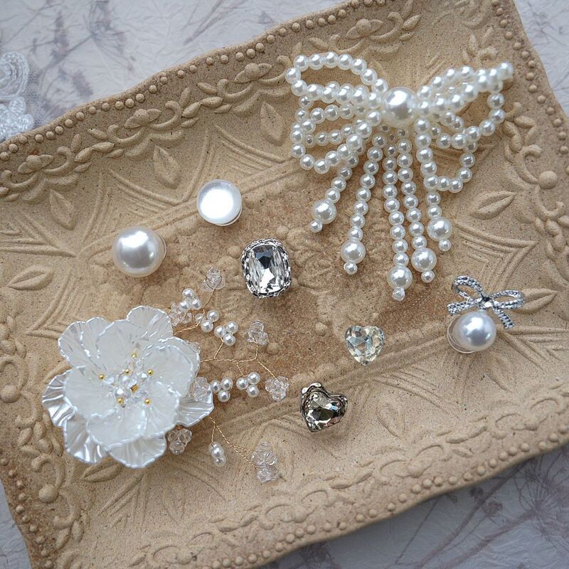 Korean-Style Exquisite Shoe Flower, Ballet-Style Chanel-Inspired White Pearl Multi-Layer Bow Shoe Buckle, Clog Shoe Accessory Shoe Flower Korean-Style Exquisite Shoe Flower, Ballet-Style Chanel-Inspired White Pearl Multi-Layer Bow Shoe Buckle, Clog Shoe Accessory Shoe Flower