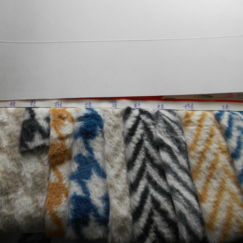 貂绒芬兰貂印花人字纹 獭兔毛印兔毛斜纹条秋冬时装外套家纺面料