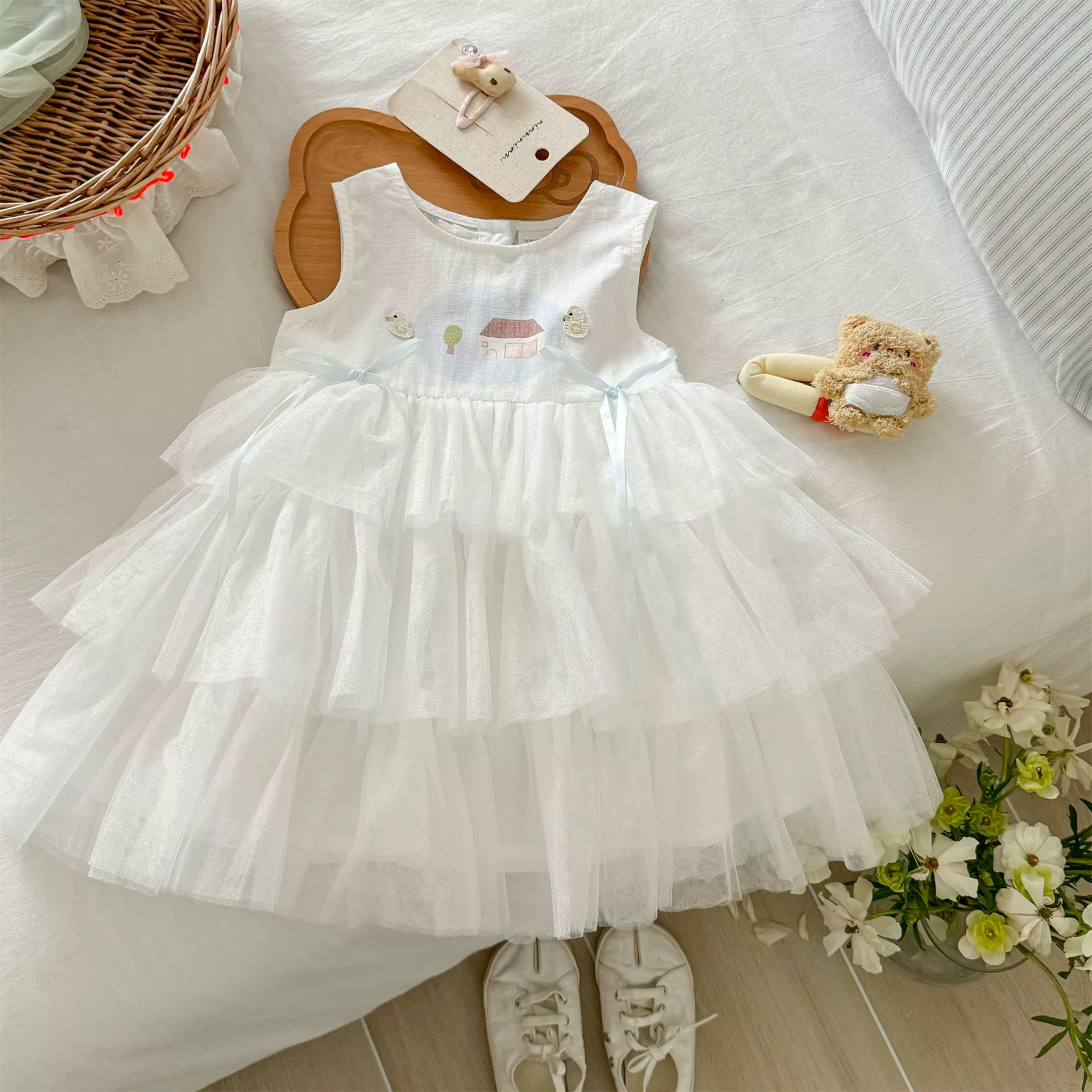 Children's summer sleevless dress sleevless, girl's skirt, small princess costume, western style
