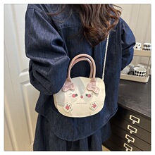 ��ͨ�ɐ�؈��С������OӋ�������2025�羳�¿������μ�б���Ů