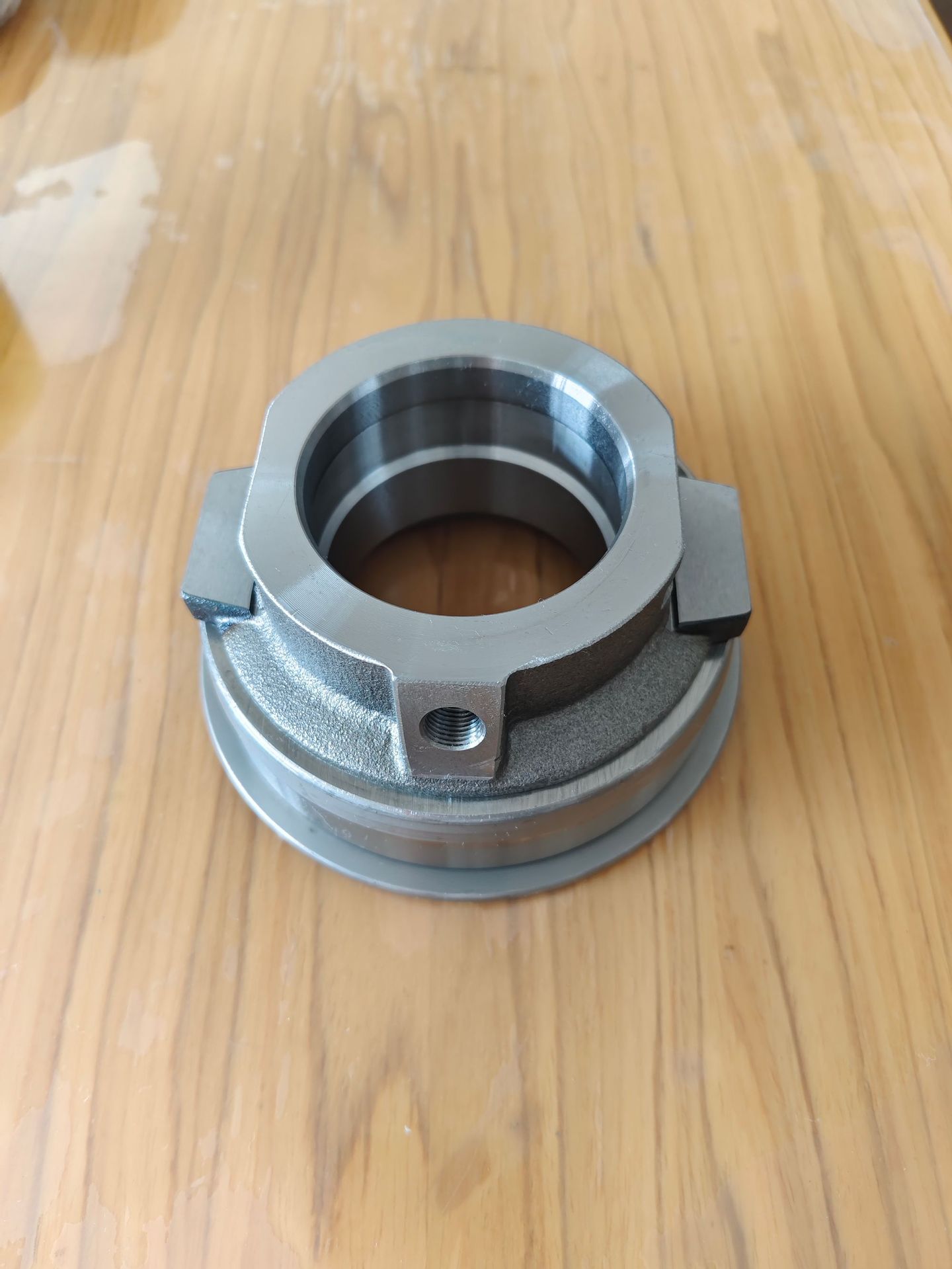 Automotive clutch bearing 108CT5737F2, suitable for agricultural machinery, is in stock and available for immediate delivery. This is a clutch bearing for the clutch release shaft