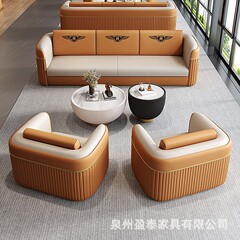軽豪華ビジネス会のリビングホテルのロビーでソファを接待します。