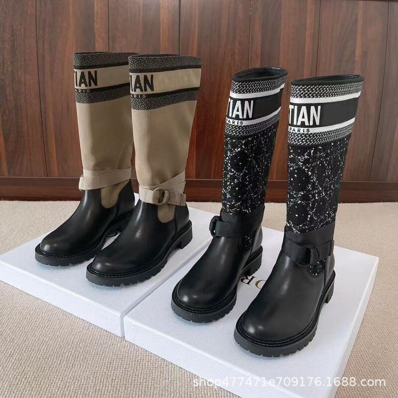 D Brand 2025 Autumn and Winter Knitted Long Boots for Women with Embroidered Snowflake Letters, Over-The-Knee High Knight Boots, Fashionable and Versatile D Brand 2025 Autumn and Winter Knitted Long Boots for Women with Embroidered Snowflake Letters, Over-The-Knee High Knight Boots, Fashionable and Versatile