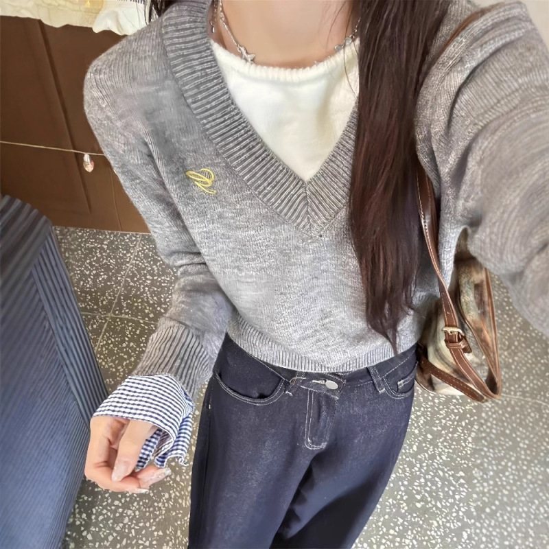 灰色慵懒风V领假两件毛衣女秋冬2025年新款韩系感内搭打底针织衫|undefined
