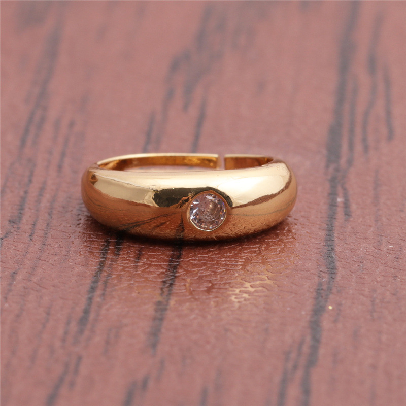 Fashion Inlaid Zircon Copper Ring display picture 5