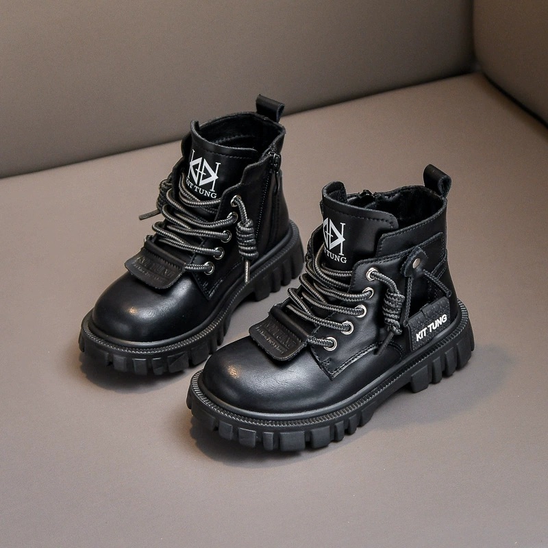 Детские ботинки для мальчиков, повседневные одинарные ботинки, детские ботинки Мартин, осенне-зимняя новинка 2025 года в британском стиле, средние и большие детские ботинки на флисовой подкладке, оптом.