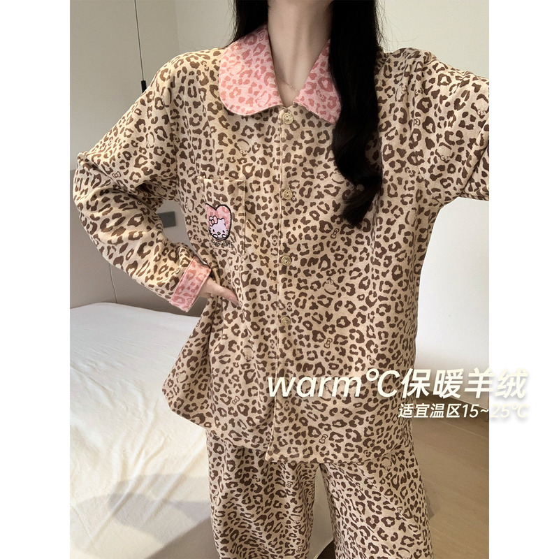 Cashmere Pajamas for Women in Autumn and Winter Thickeneded and Warm German Velvet Hello Kitty Leopard Print High-End Wearable Home Wear Set