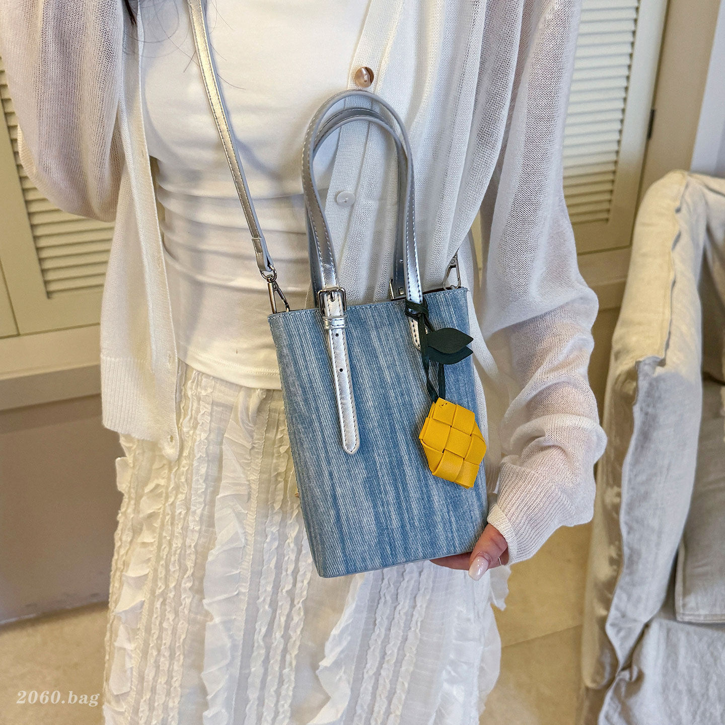 Verano nuevo nicho sensación bolso denim 2026 bolso móvil para mujeres no es popular incluido un solo hombro