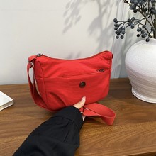 新款手提女士包包高级小挎包布包旅游轻便斜挎包上班通勤单肩包潮