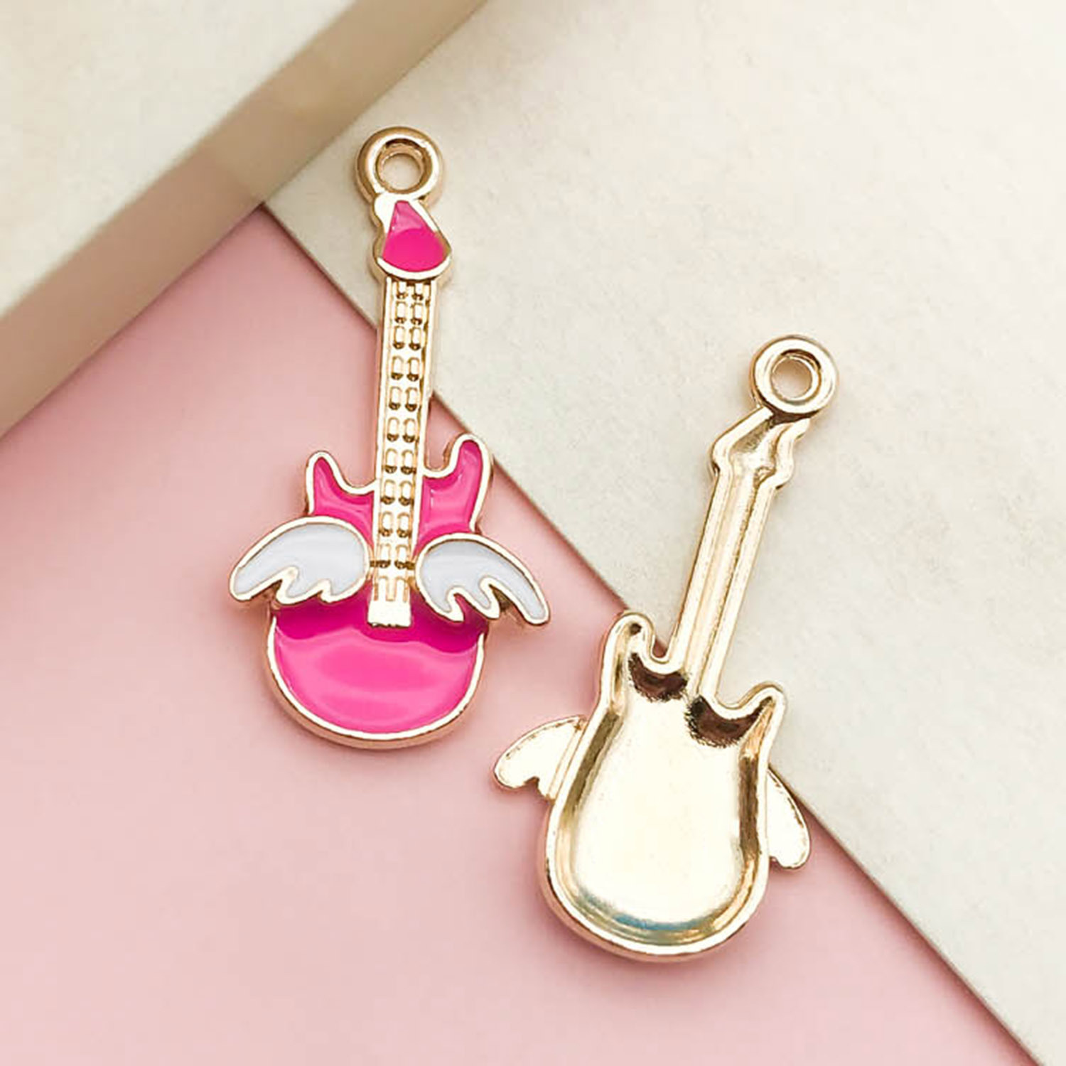 1 Rosa Conchas sirena flor conejo aleación gota colgante de aceite simple joyería material fábrica al por mayor