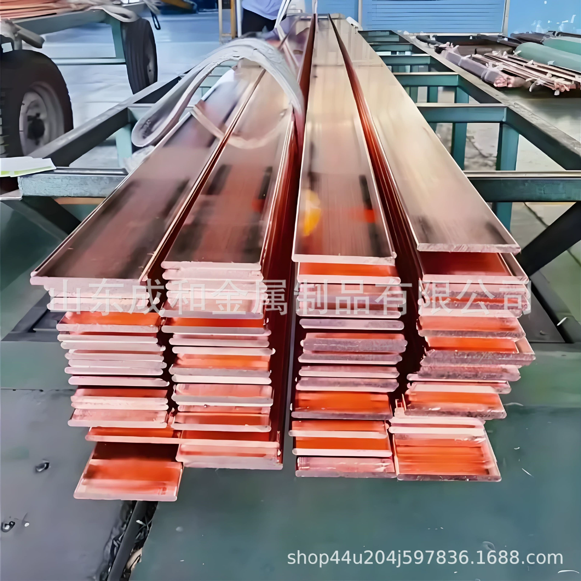 Производитель поставляет медную шину национального стандарта T2, луженую медную шину, проводящую специальную медную шину распределительного шкафа, общие характеристики заземления.