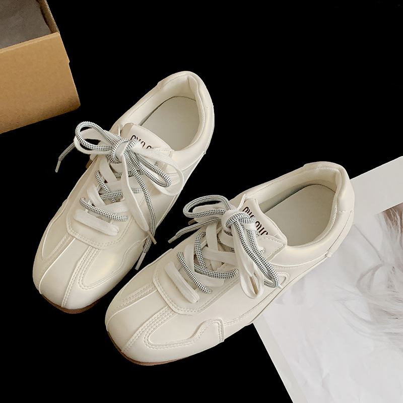 Zapatos blancos pequeños productos de caucho juventud plata 100 correa cruzada 2026 nueva mujer coreana de otoño negro