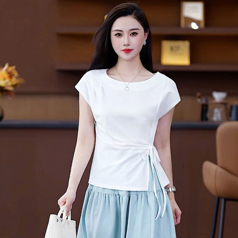 Designed Side Slit Strap T-Shirt for Women in Summer, Stylish Age-Reducing Pleated Bottoming Shirt, Chic Slit Short-Sleeved Top