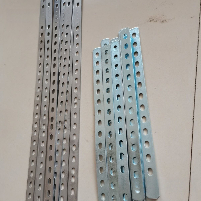 不锈钢板带孔铁条直条扁条加厚神器强力带孔扁条铁片改装角片
