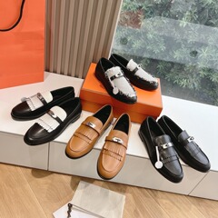 高定版の純鋼の鎖は楽福の靴を掛けます。