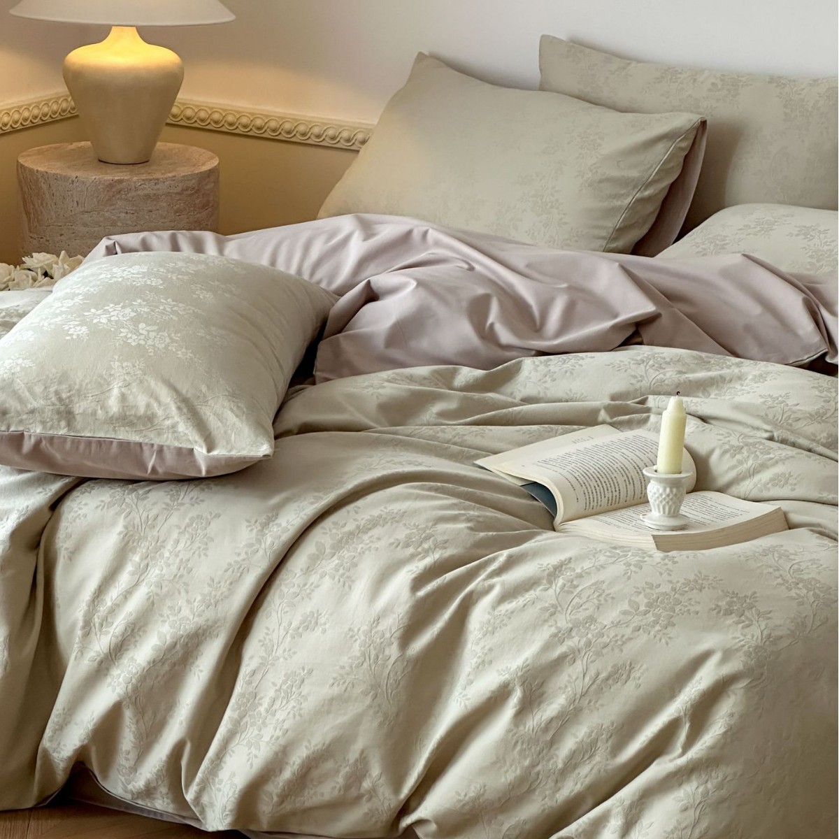 Otoño e invierno nueva clase A juego de cuatro piezas de algodón cepillado sábana de cama de color sólido simple cubierta del edredón sábana de dormitorio de tres piezas de algodón puro