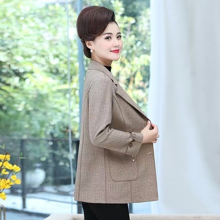 2025 New Middle-aged Mother Suit Jacket Women's Spring and Autumn Short Thin 40-year-old 50 Middle-aged and Elderly Spring Top
