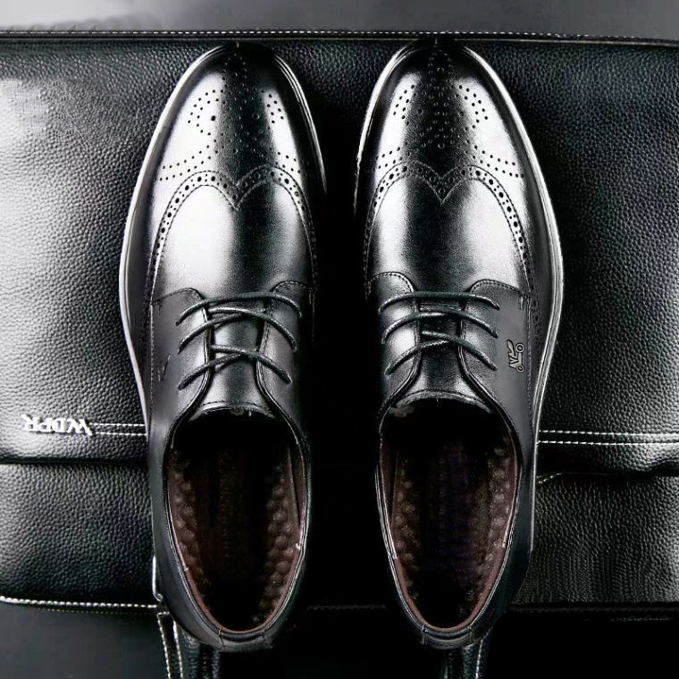 Men's Shoes 2026 Summer Business Formal Leather Shoes British Style Breathable Soft Sole Brogue Shoes Large Size with Height Increase