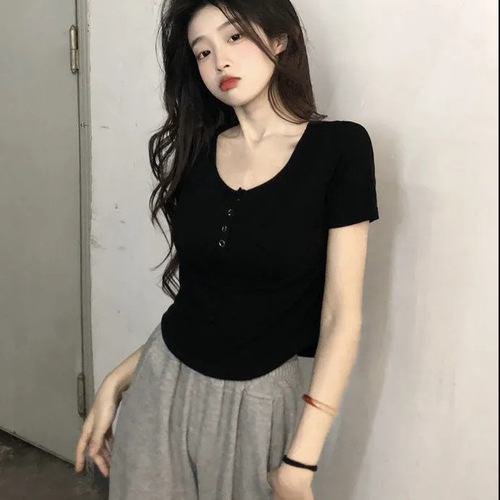 Cross-border sweet and spicy button-down short-sleeve t-shirt for women, summer new style slimming women's U-neck short top, dropshipping one piece
