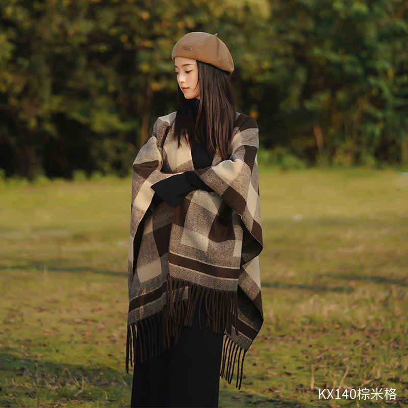 2025新款仿羊绒山水画民族风女围巾披肩羊绒斗篷披风高级感外搭|undefined