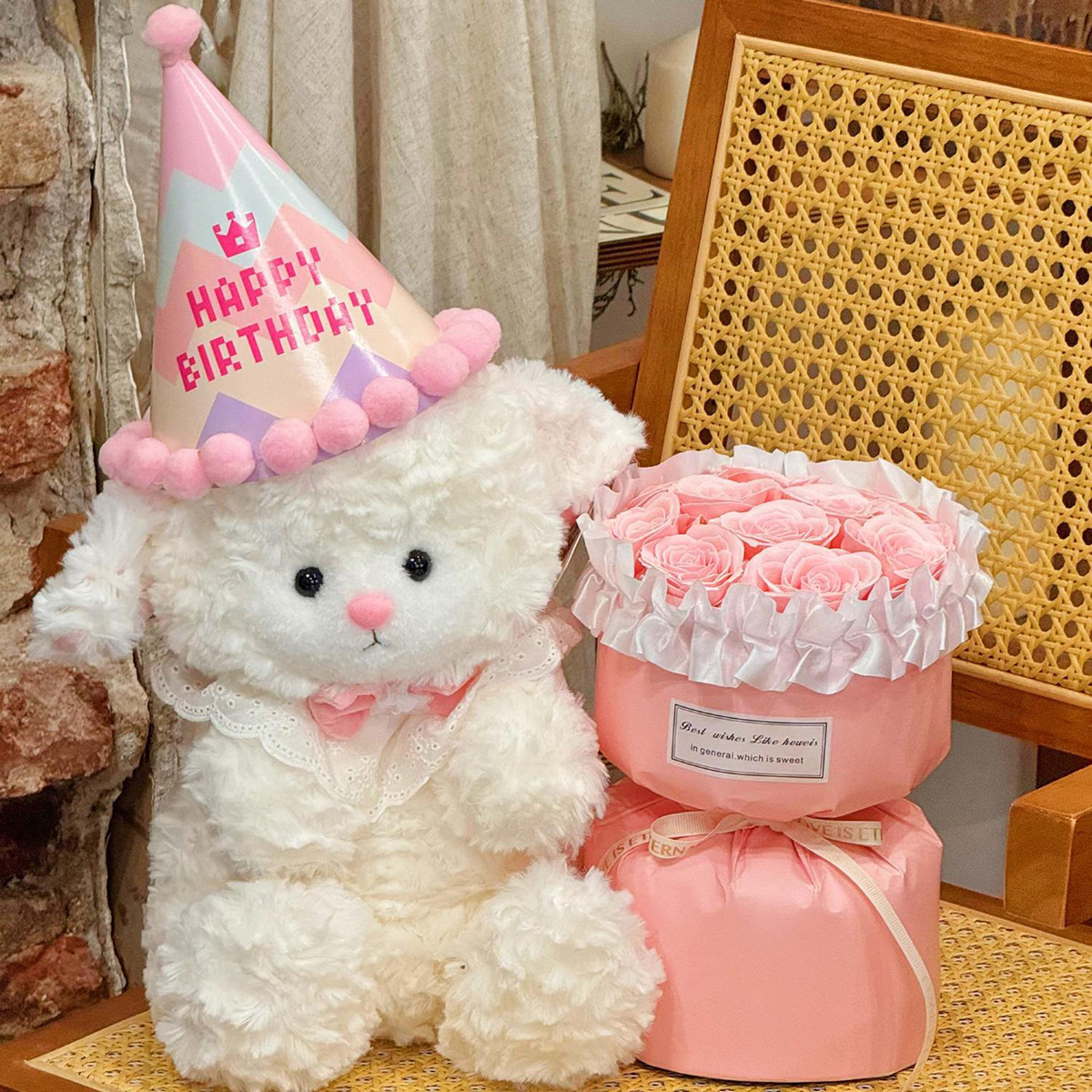Birthday lamb + pink rose bouquet [gift bag + lamp + greeting card]