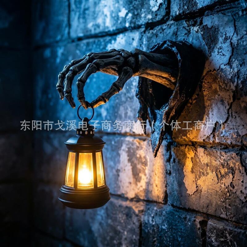 Cross-Border New Halloween Skull Lantern Wall Decoration Lamp Ghost Festival Atmosphere Garden Resin Crafts Ornaments