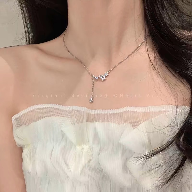 태슬 별 목걸이