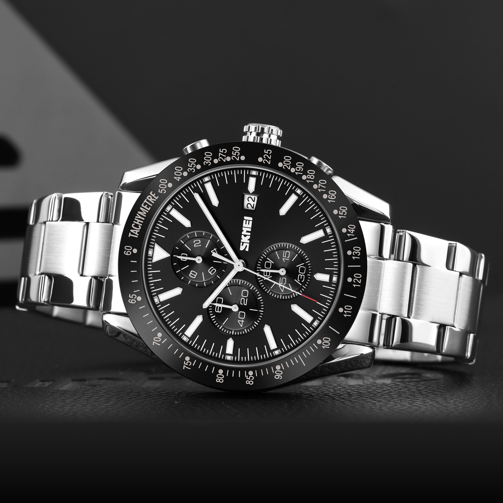 Momento de belleza multifuncional reloj de hombre correa de silicona reloj de cuarzo casual calendario impermeable cronometraje transfronterizo al por mayor
