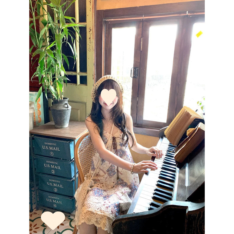 法式风碎花连衣裙女孩显瘦度假穿搭蕾丝裙小众复古吊带裙