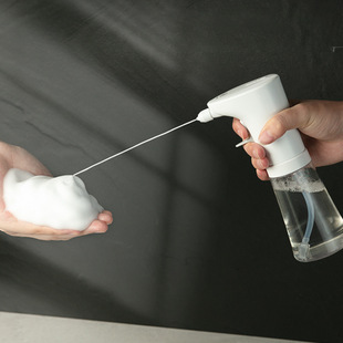 Factory Direct 6 grade waterproof soap dispenser flat spray foam machine keyed spray foaming automatic magnetic suction charging model