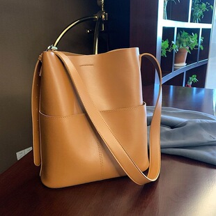 Bucket Bags�羳Ů�����s�ٴ���|�д������OӋ�Іμ��б��ˮͰ