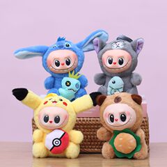インターネット有名人のビニール人形がステッチペンダントに変身、かわいいぬいぐるみバッグペンダント人形キーホルダー