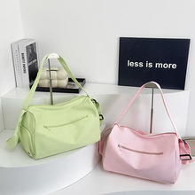 ����Ь�}�μ�б������s�\���٤�������n���ɫӡlogo��;���а�