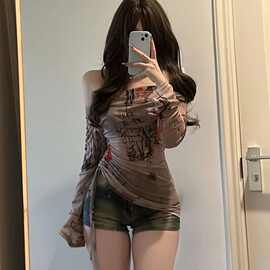 Printed drawstring irregular top for women印花抽绳不规则上衣
