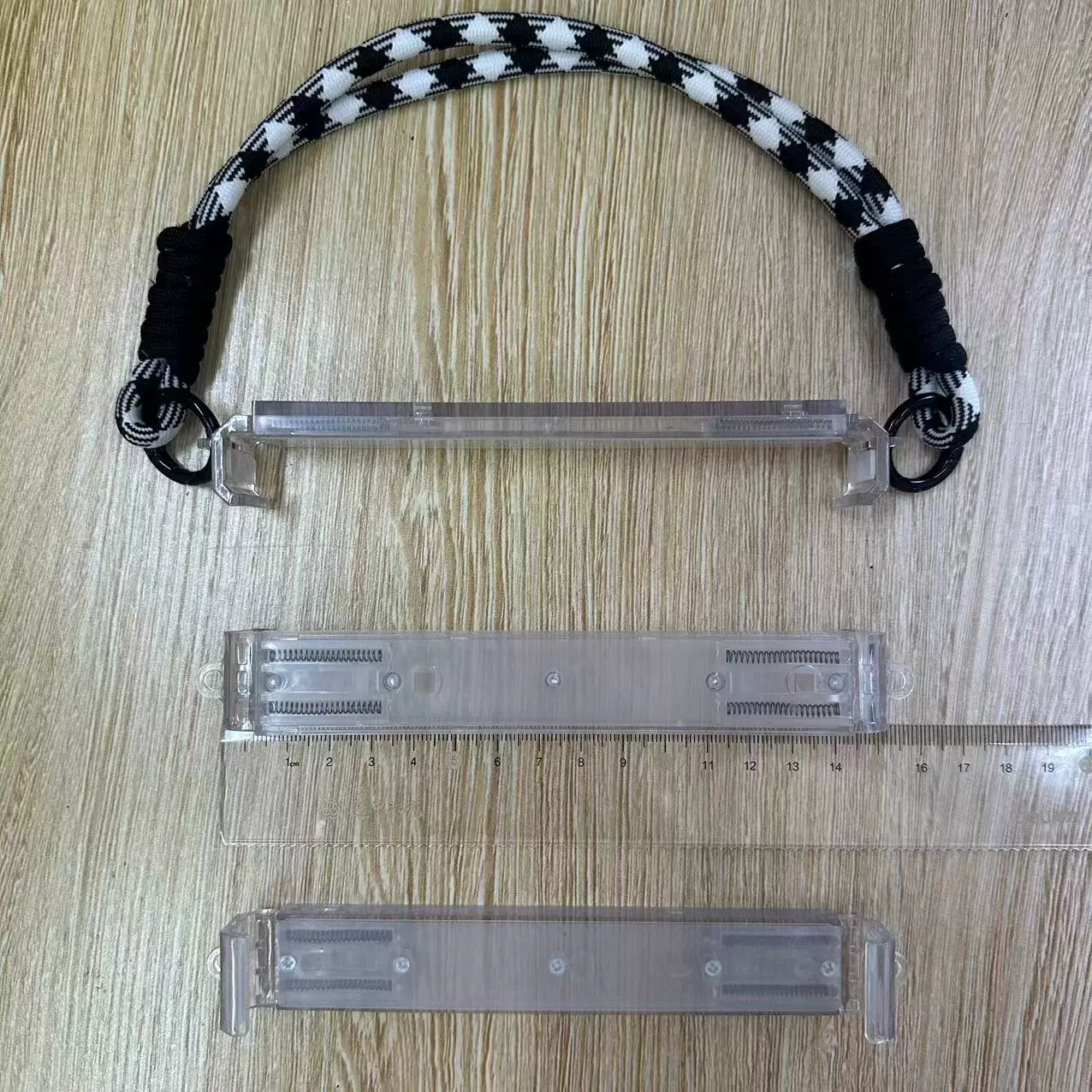 Новый прозрачный пружинный скошенный мобильный телефон вертикальный зажим длинный волной задний зажим овальный зажим любовный зажим телескопический прозрачный браслет зажим