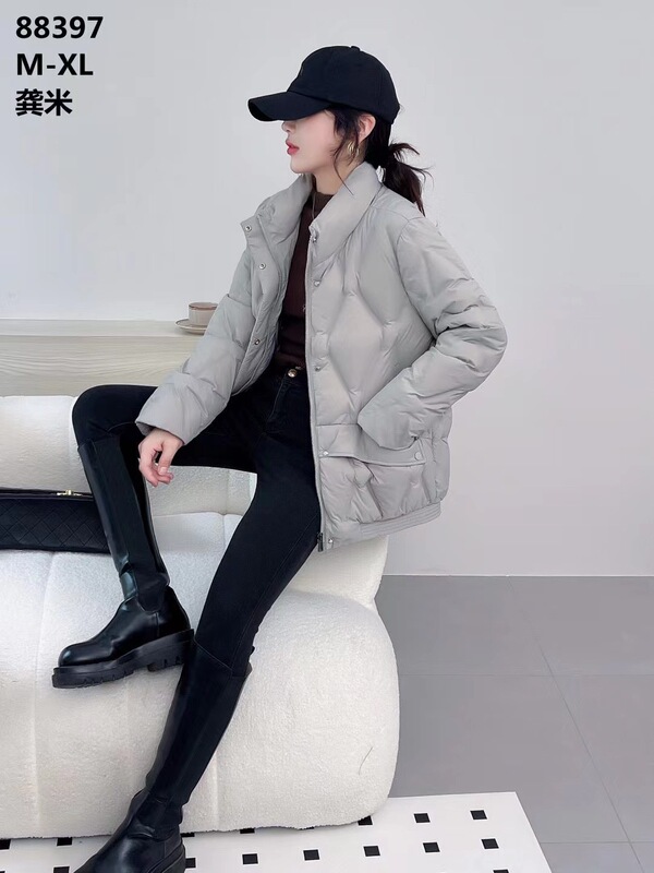Korean style high collar warm down jacket short white duck down 2023 new lightweight fashion small versatile coat