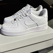 ���� ��ԭ ��܊һ̖AF1 ����ɫ�^��Ƥ  �ٴ���Ů���e�\�Ӱ�Ь