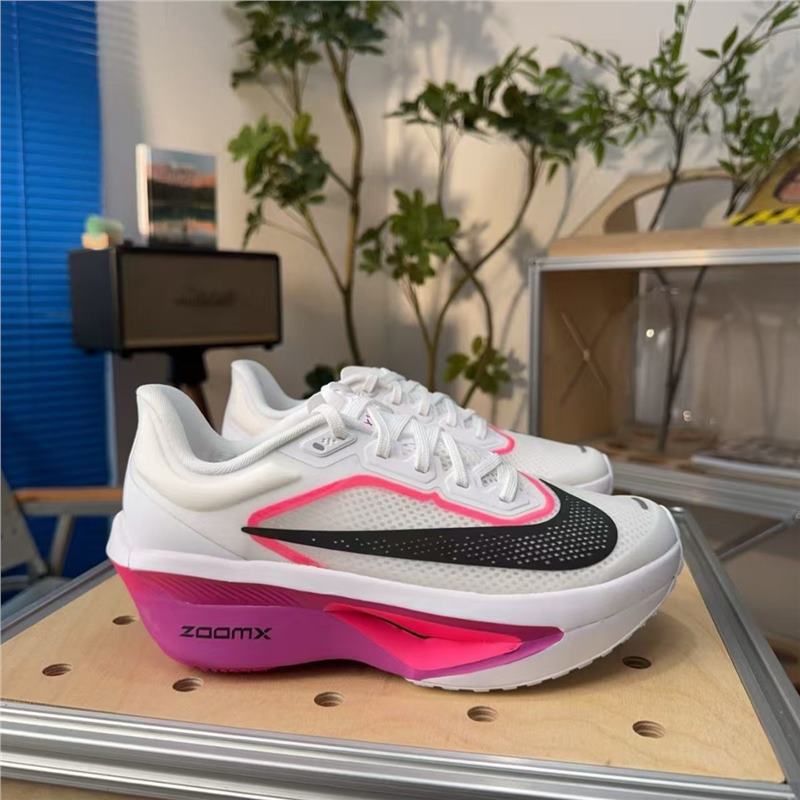 人気の ZoomX 厚底カップル FLY6 マラソン男性と女性の超軽量トレンディなスポーツシューズ弾性クッション性ランニングシューズ|undefined