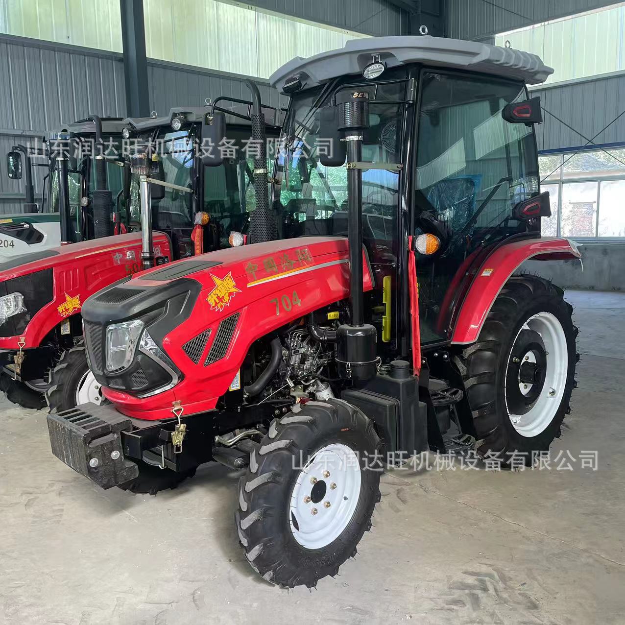 全新低价704东方红拖拉机 驾驶室804现货直补四驱拖拉机圆盘犁